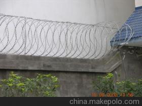 【供應金匠圍欄不銹鋼刀刺網廠家、不銹鋼刀刺網價格】價格,廠家,圖片,金屬網,福瑞金屬絲網制品-